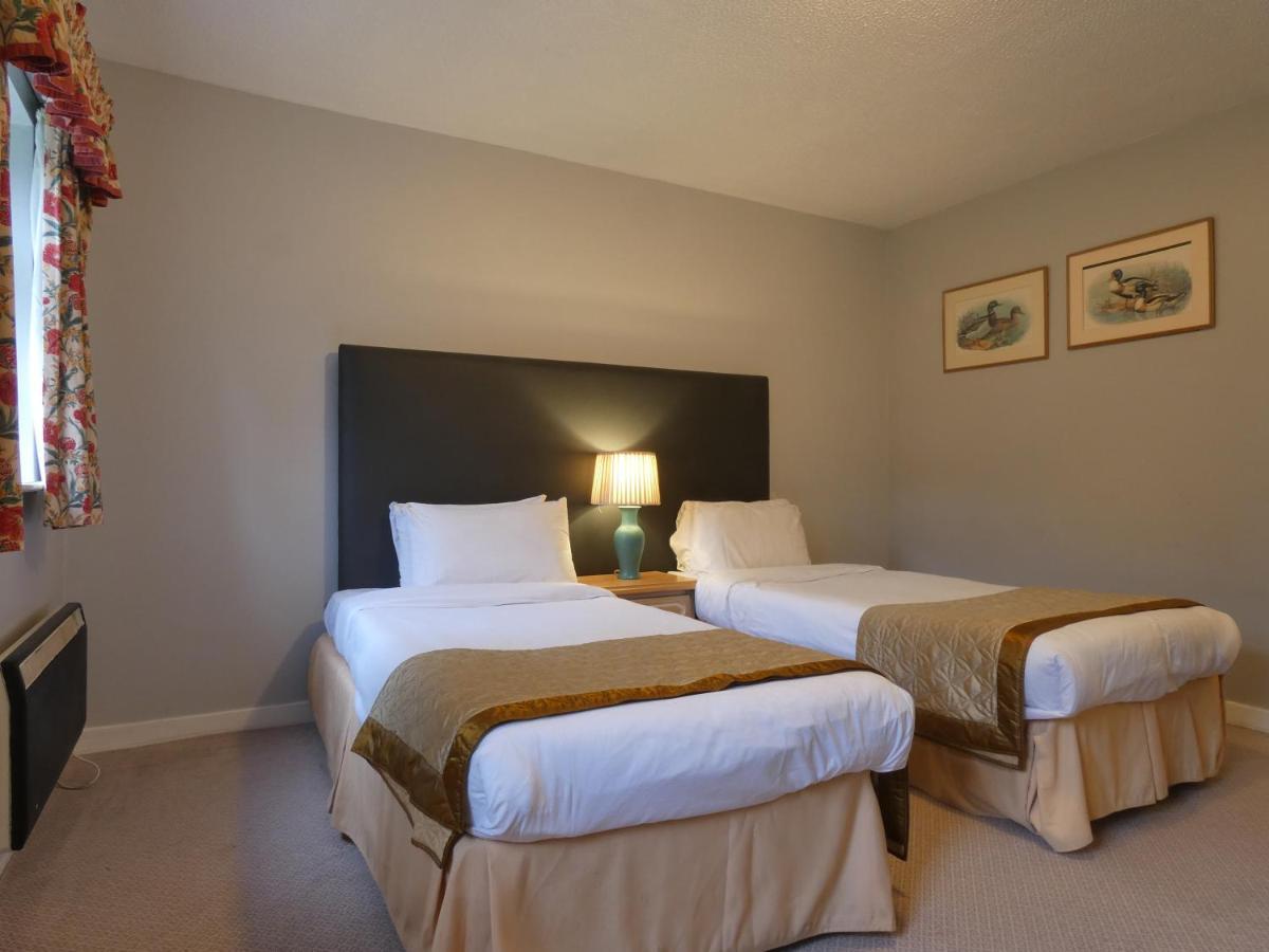 Brook Marston Farm Hotel Sutton Coldfield Extérieur photo