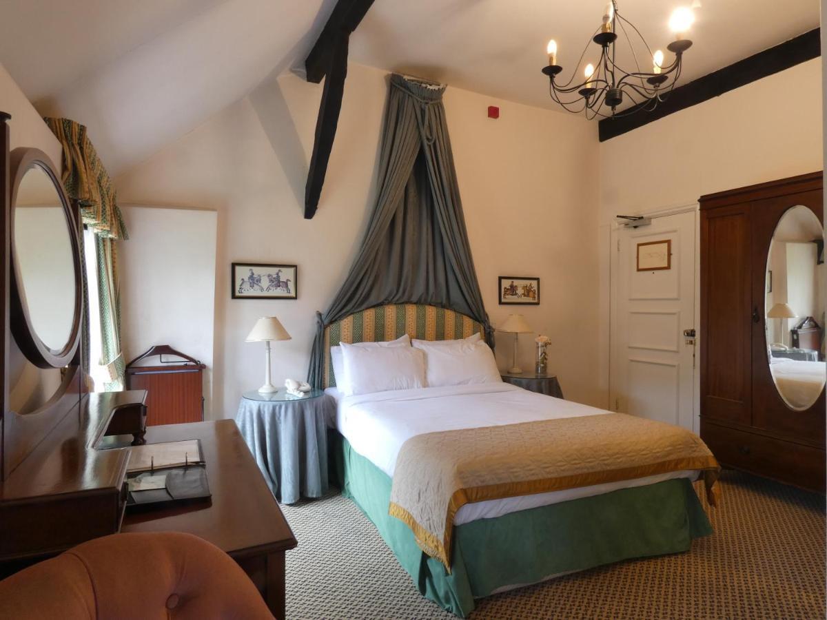 Brook Marston Farm Hotel Sutton Coldfield Extérieur photo